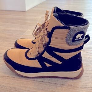 Gently worn Sorel boots size 8 women’s